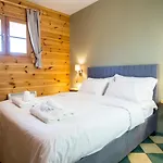 Riverside Forest Retreat-chalet Alpehytte *