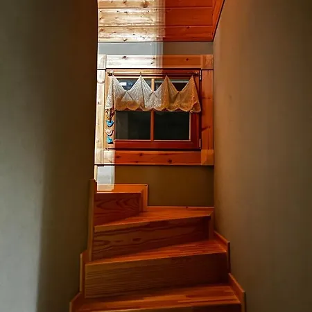 Σαλέ Riverside Forest Retreat-chalet *