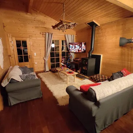 Riverside Forest Retreat-chalet * Karpenísion