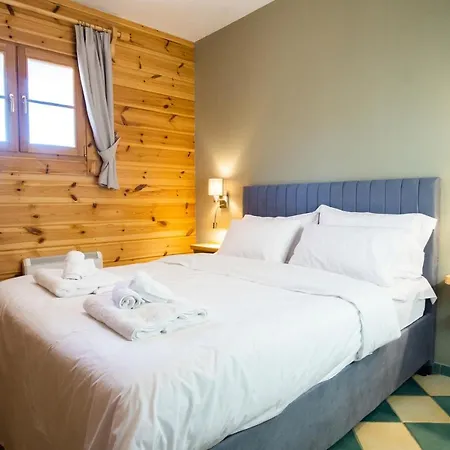 Riverside Forest Retreat-chalet בקתה *