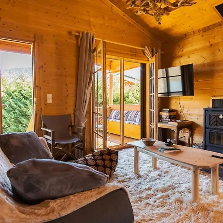 Alpehytte Riverside Forest Retreat-chalet Karpenísion