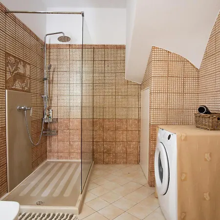 בקתה Riverside Forest Retreat-chalet *