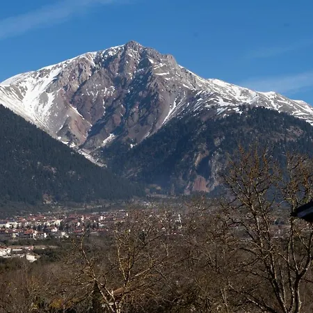 Riverside Forest Retreat-chalet