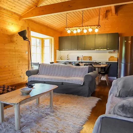 Riverside Forest Retreat-chalet *