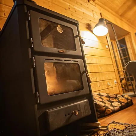 Alpehytte Riverside Forest Retreat-chalet