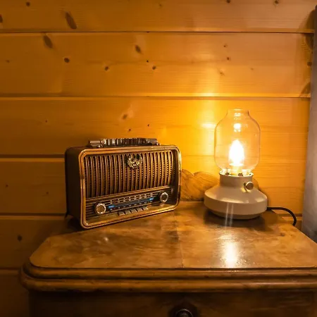 Riverside Forest Retreat-chalet Σαλέ